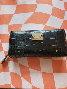 Modalu London Black Croc-Embossed Leather Zip Wallet